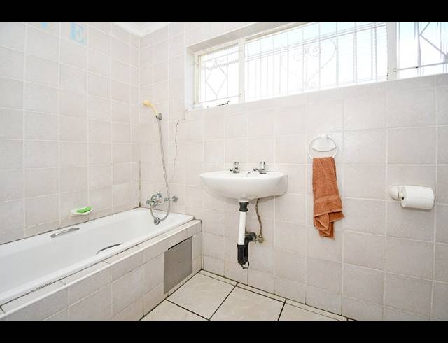 3 BEDROOM HOUSE TO LET IN SYDENHAM